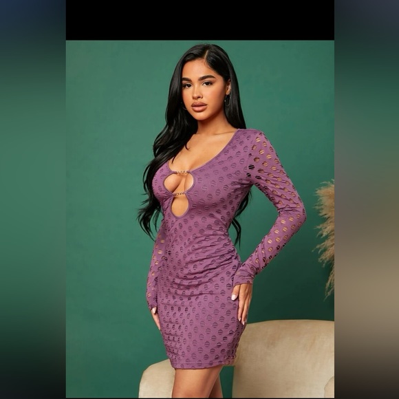Mauve Purple Chain Cutout Bodycon Dress - Picture 6 of 7